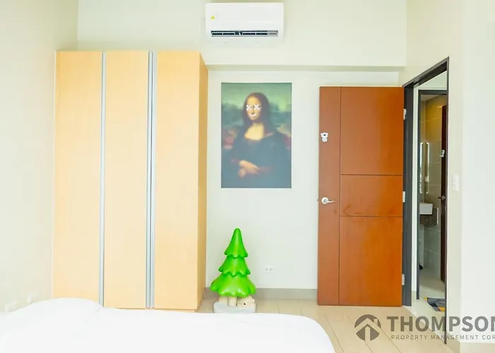 Apartment Family 2 Bedroom And 1 Living With Balcony - One Uptown, Bgc Manila
