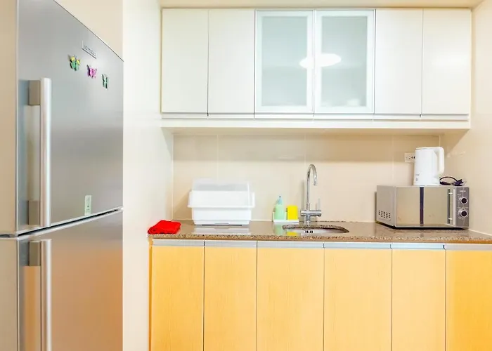 Family 2 Bedroom And 1 Living With Balcony - One Uptown, Bgc *