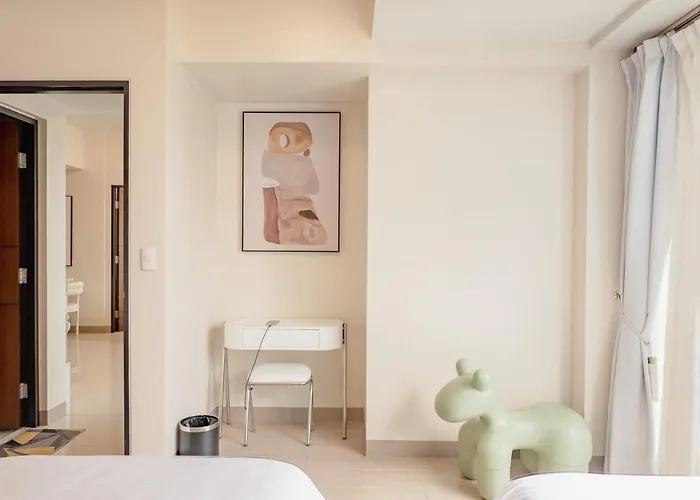 Apartment Family 2 Bedroom And 1 Living With Balcony - One Uptown, Bgc *
