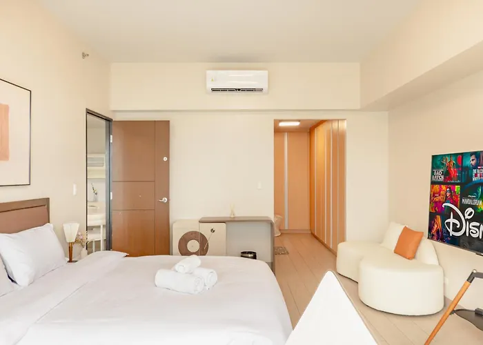 Family 2 Bedroom And 1 Living With Balcony - One Uptown, Bgc *